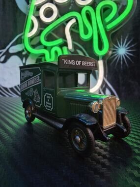 Lledo Days Gone 1934 Chevrolet Delivery Anheuser-Busch Genuine Budweiser 1979